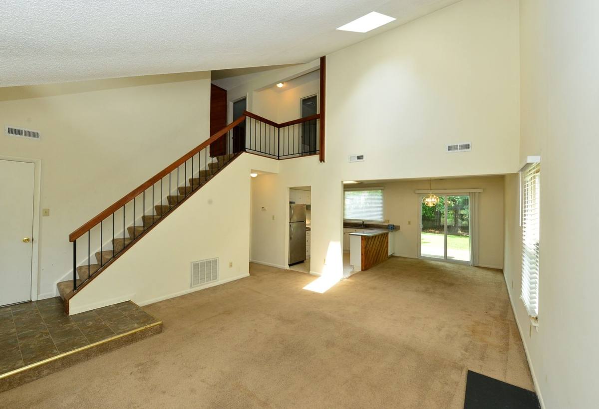 House for rent at 1548 Beachview Dr, Virginia Beach, VA 23464