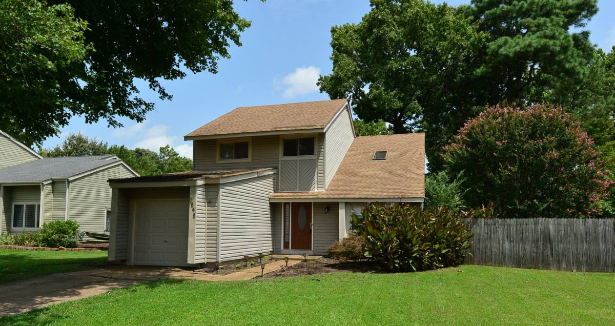 House for rent at 1548 Beachview Dr, Virginia Beach, VA 23464