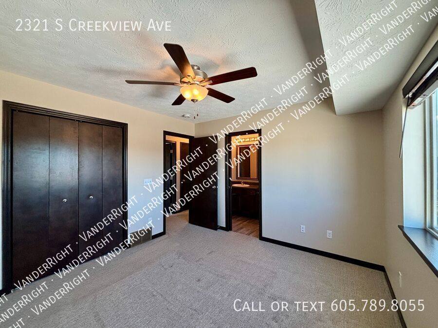 House for rent at 2321 S Creekview Ave, Sioux Falls, SD 57106