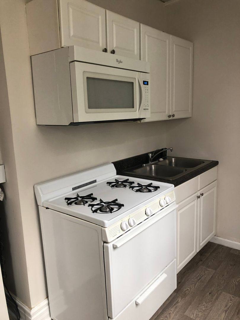 Apartment for rent at 703 W Park, Champaign, IL 61820