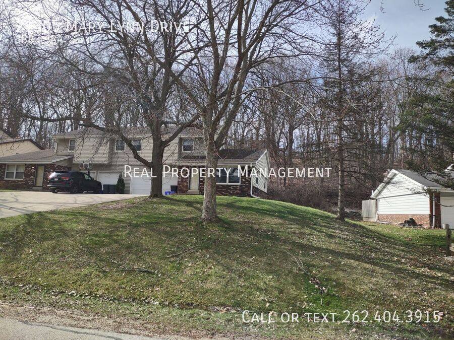 Townhouse for rent at 21305 Mary Lynn Dr, Brookfield, WI 53045