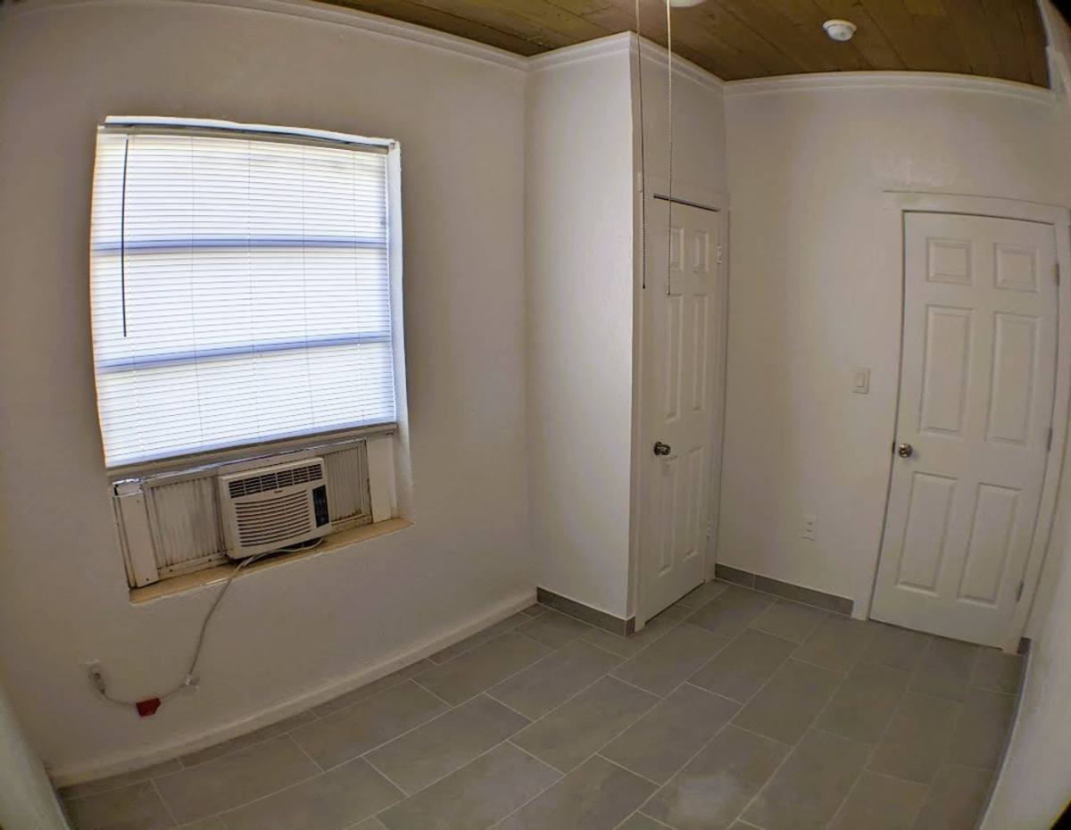Apartment for rent at 401 Colonia Ln, E #4, Nokomis, FL 34275