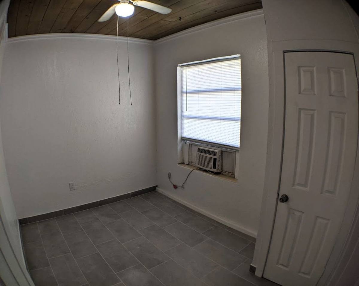 Apartment for rent at 401 Colonia Ln, E #4, Nokomis, FL 34275