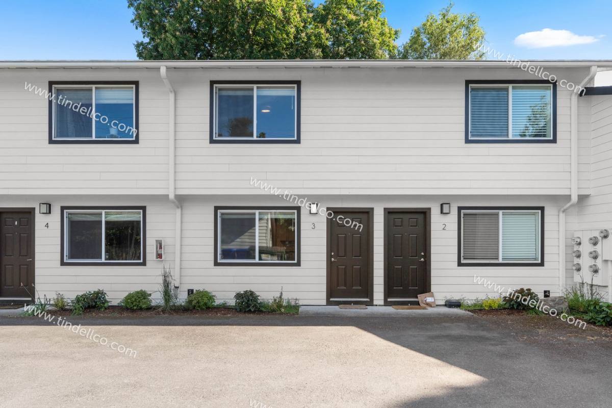 Apartment for rent at 8019 SW 35th Ave, Portland, OR 97219