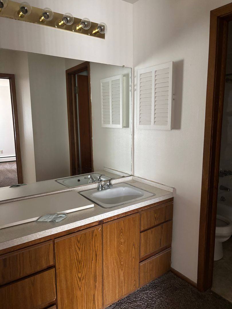 Apartment for rent at 9100-9120 W Lisbon Ave, Milwaukee, WI 53222