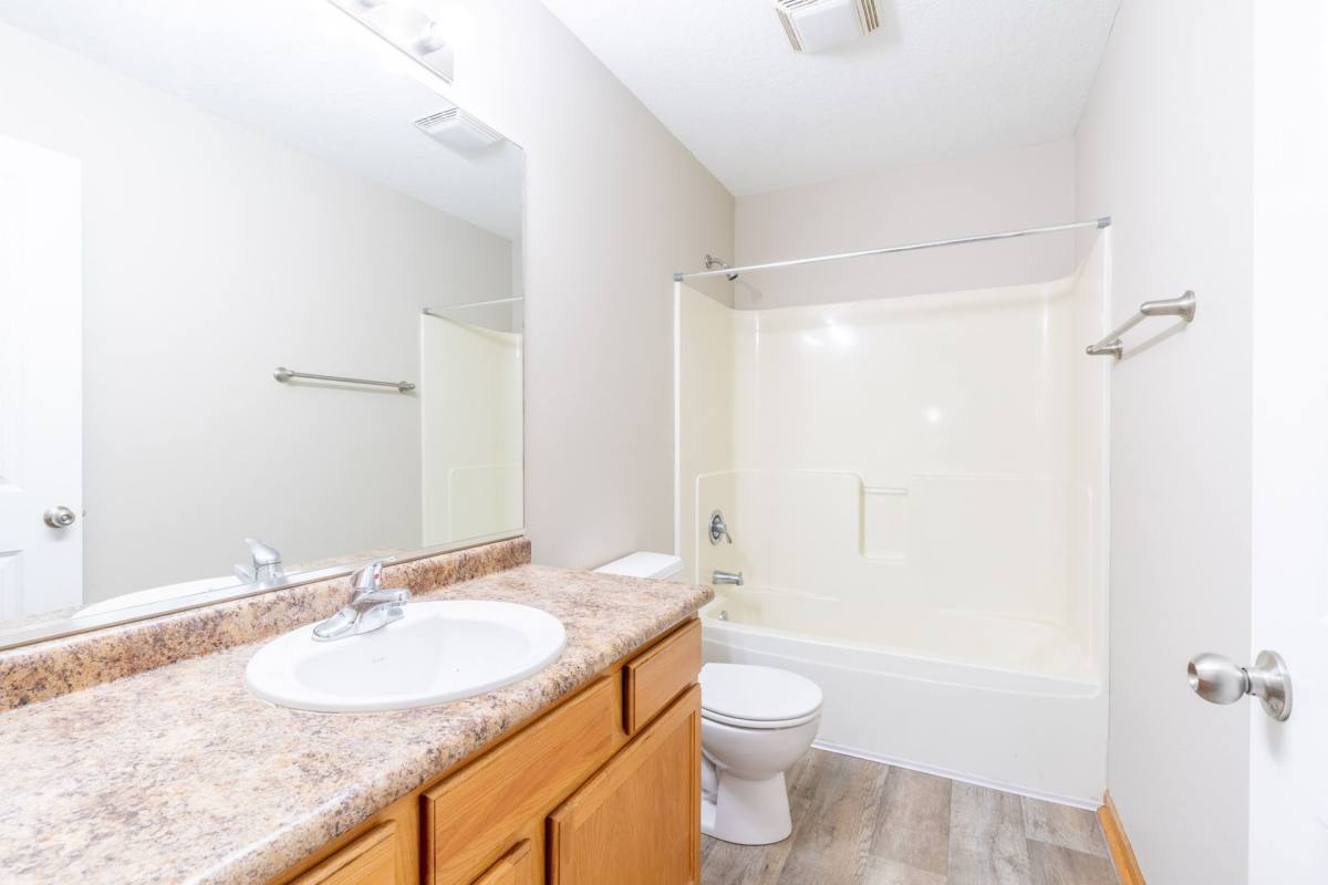 Townhouse for rent at 6358 Scarlet Leaf Lane, Pleasant Hill, IA 50327