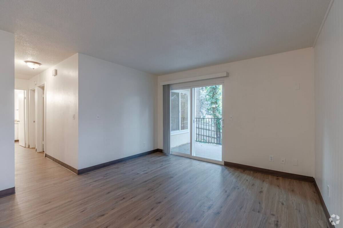 Apartment for rent at 4082 Commercial St SE, Salem, OR 97302