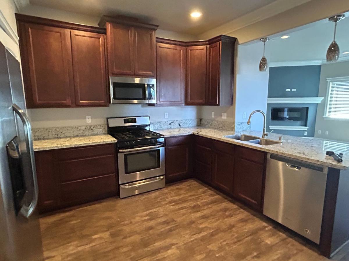 Townhouse for rent at 2601 Sapphire Lane #3, Anderson, CA 96007