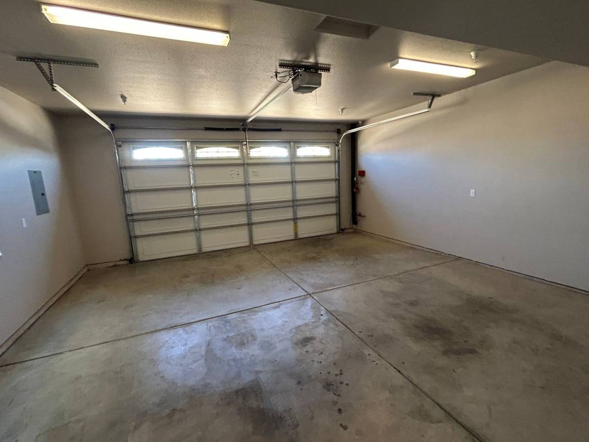 Townhouse for rent at 2601 Sapphire Lane #3, Anderson, CA 96007