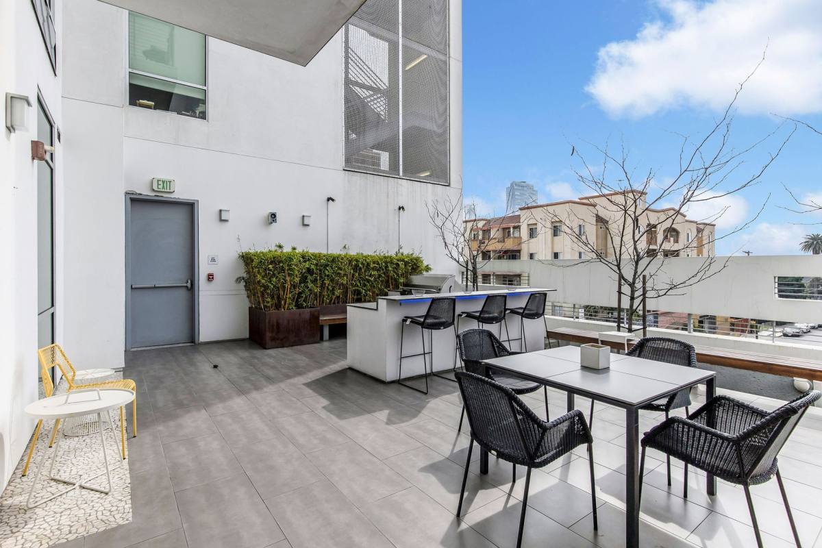 Apartment for rent at 1331 W 7th St, Los Angeles, CA 90017