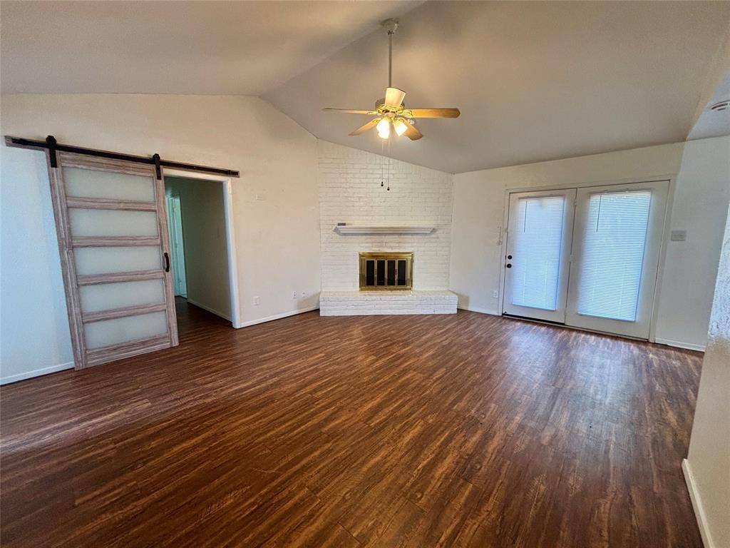 Apartment for rent at 1237 N Knowles Dr, Fort Worth, TX 76179