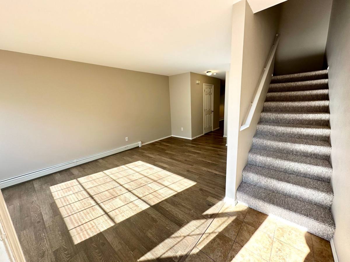 Townhouse for rent at 209 E 18th Ave, Ellensburg, WA 98926
