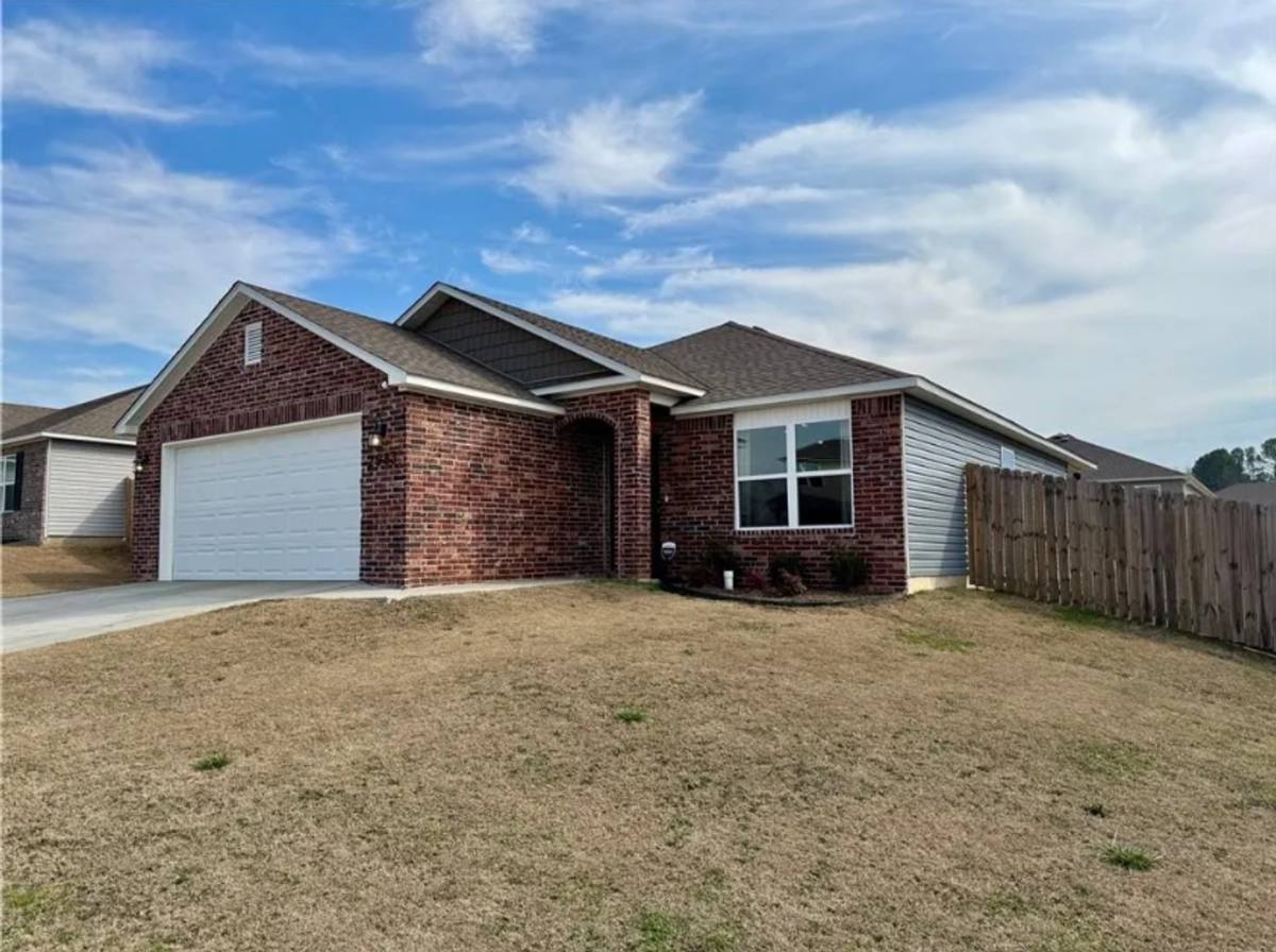 House for rent at 2983 W Azurite St, Fayetteville, AR 72704