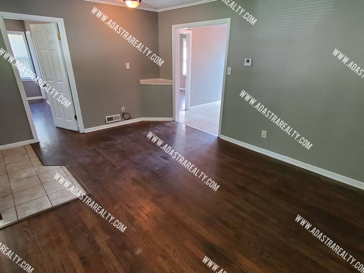 House for rent at 11121 E 56th Terrace, Kansas City, MO 64133