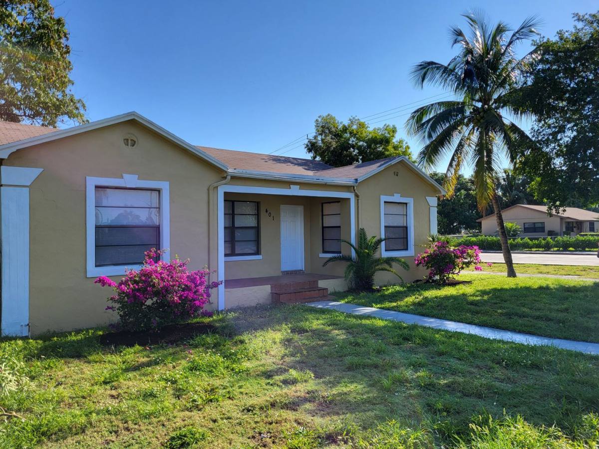 House for rent at 401 SW 10th St, Delray Beach, FL 33444