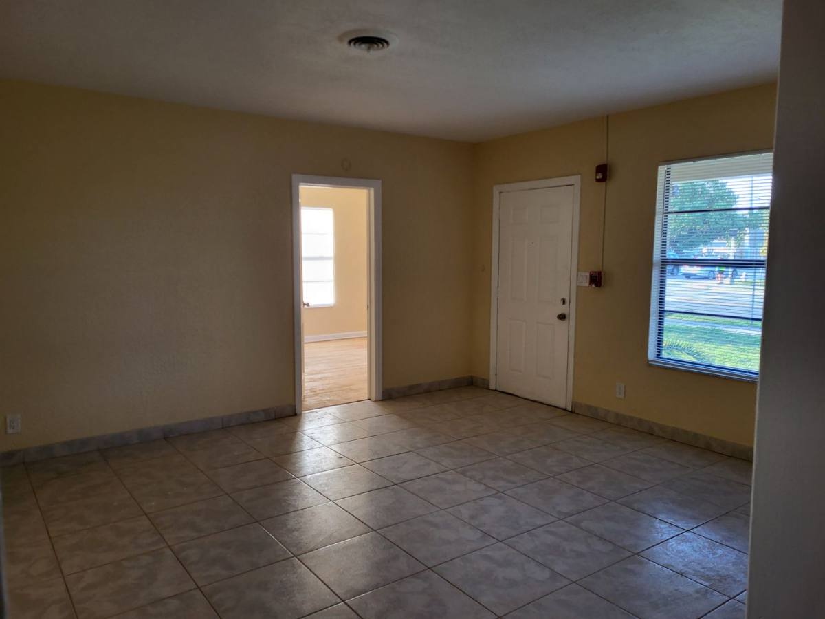 House for rent at 401 SW 10th St, Delray Beach, FL 33444