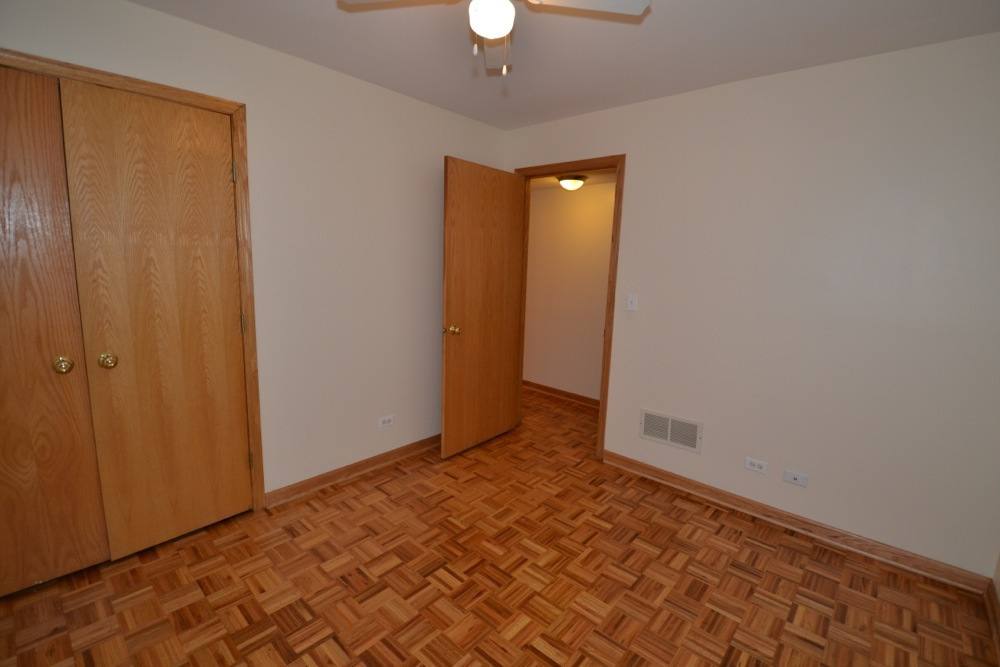Apartment for rent at 4043 N Sheridan Rd #G, Chicago, IL 60613