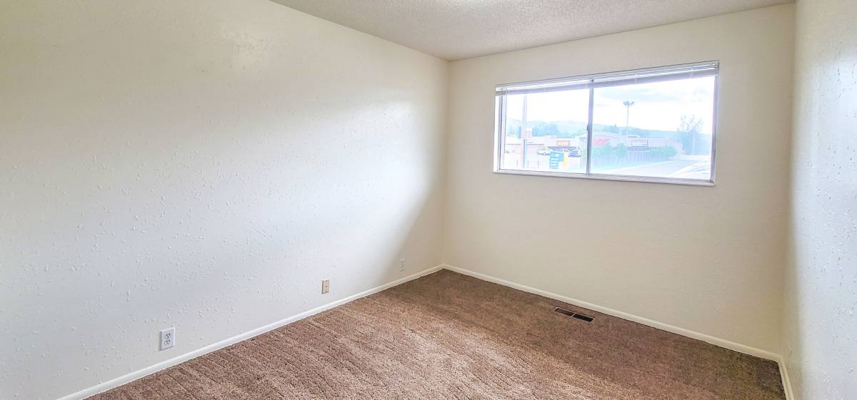 Apartment for rent at 355 E Pages Lane, Centerville, UT 84014
