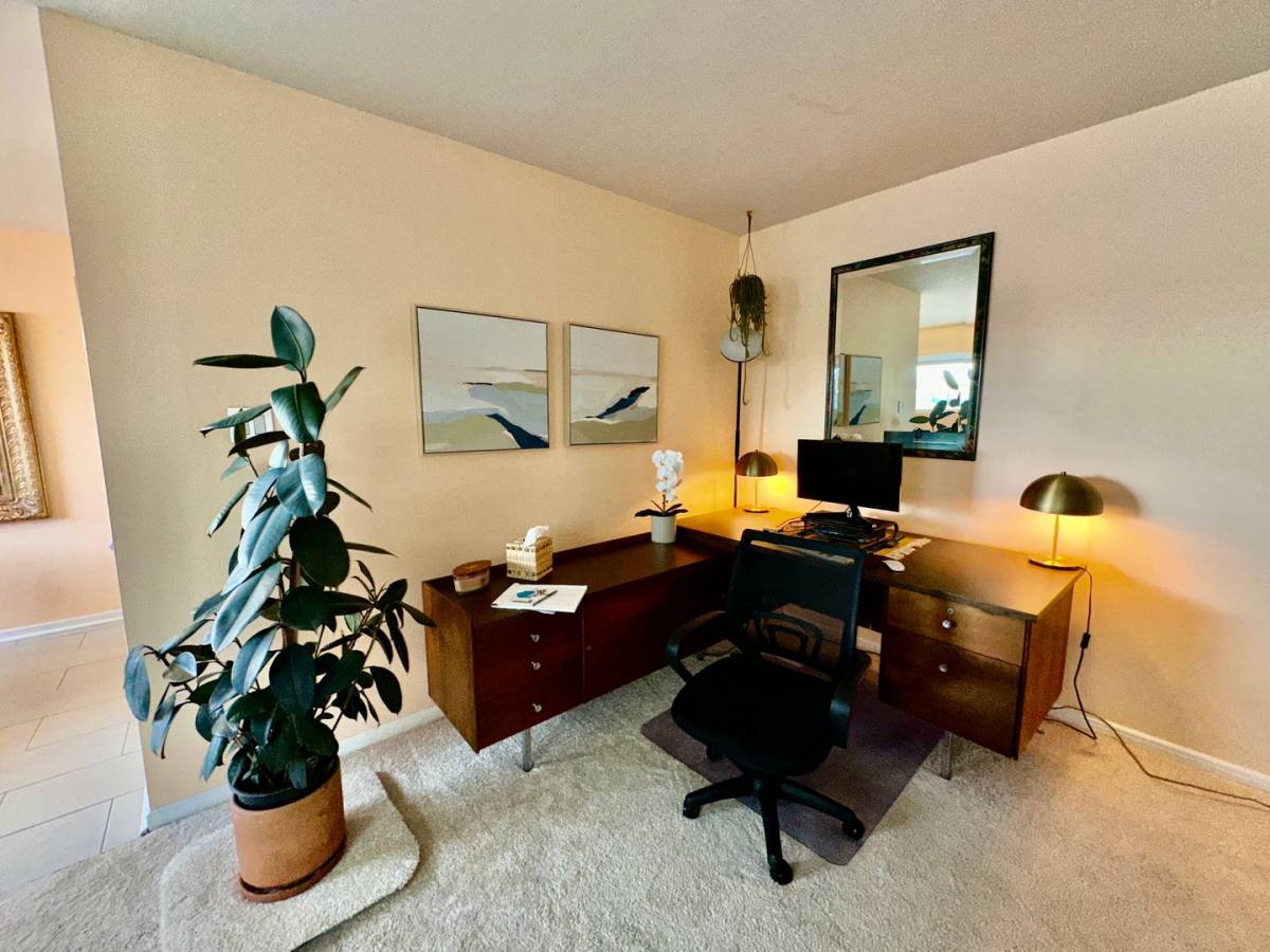Apartment for rent at 960 Larrabee St #222, West Hollywood, CA 90069