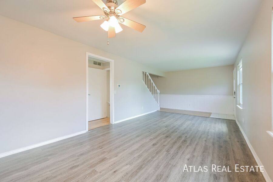 House for rent at 17124 E Kent Dr, Aurora, CO 80013