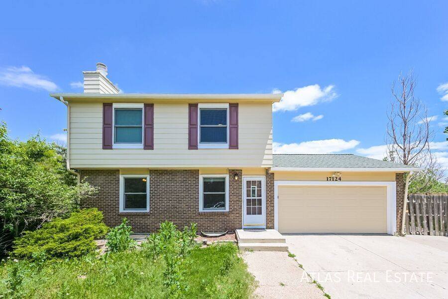 House for rent at 17124 E Kent Dr, Aurora, CO 80013