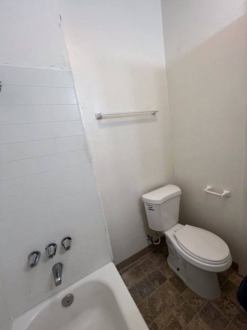 Apartment for rent at 403 N School St, Lodi, CA 95240