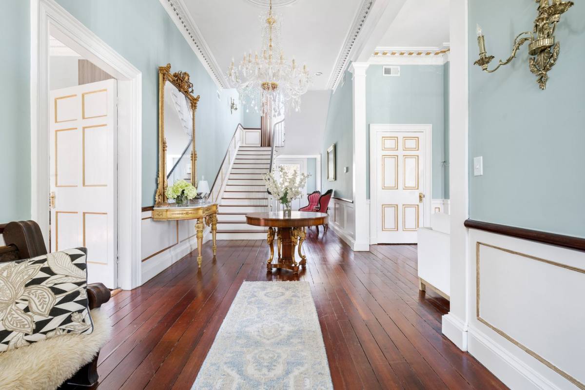 House for rent at 96 Ashley Ave #B, Charleston, SC 29401