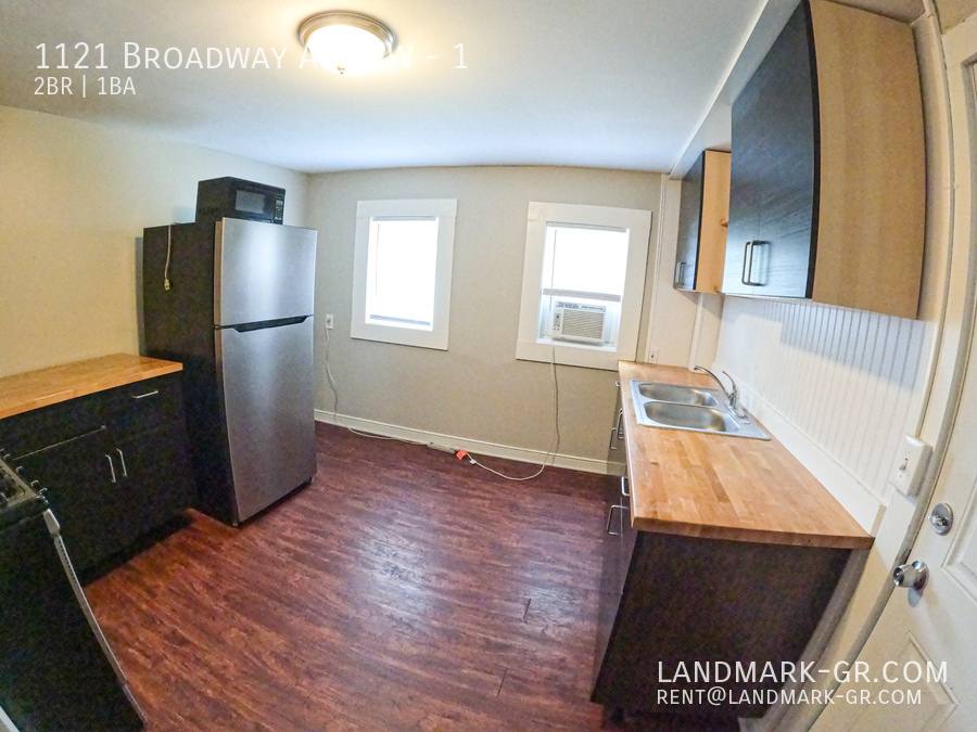 Apartment for rent at 1121 Broadway Ave NW #1, Grand Rapids, MI 49504