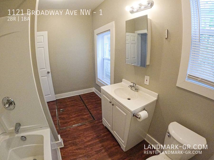 Apartment for rent at 1121 Broadway Ave NW #1, Grand Rapids, MI 49504