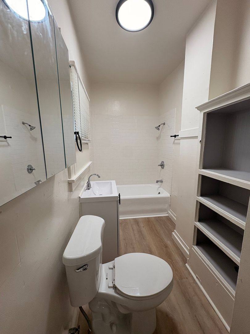 Apartment for rent at 2505 Foothill Blvd, Oakland, CA 94601