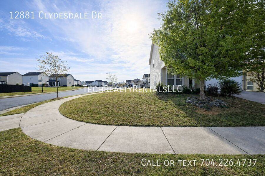 House for rent at 12881 Clydesdale Dr, Midland, NC 28107