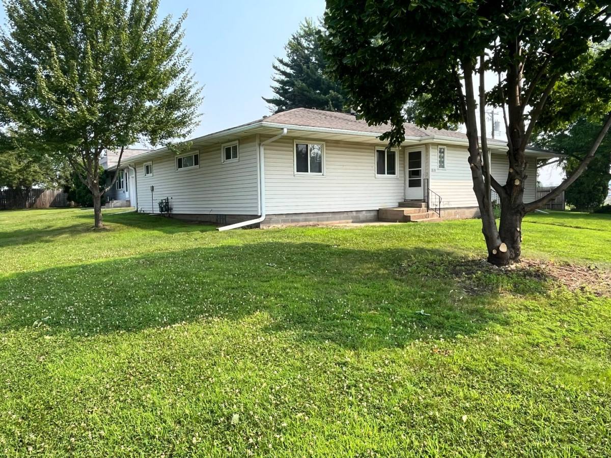 Apartment for rent at 2612 Henry Ave, Eau Claire, WI 54701