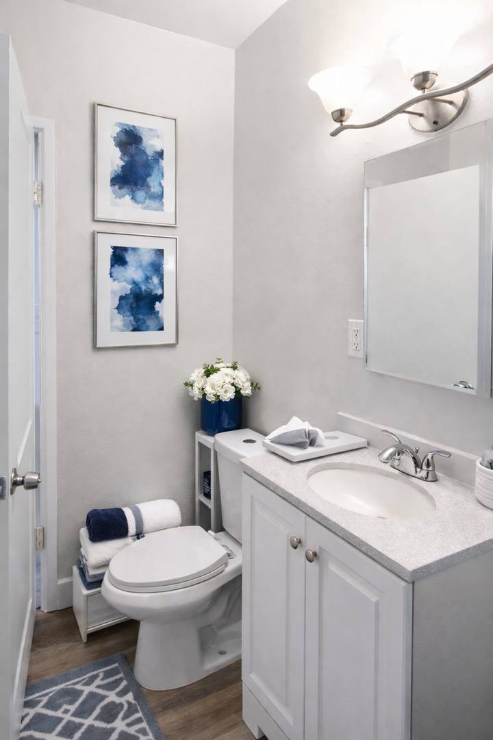 Apartment for rent at 465 Almond Ave, Long Beach, CA 90802