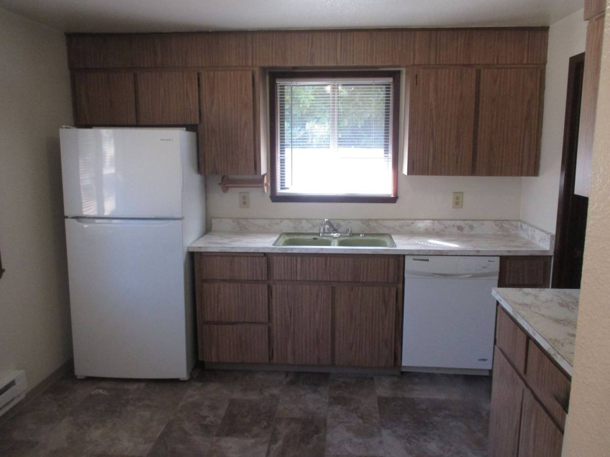 Apartment for rent at 13104 86th Ave E, Puyallup, WA 98373