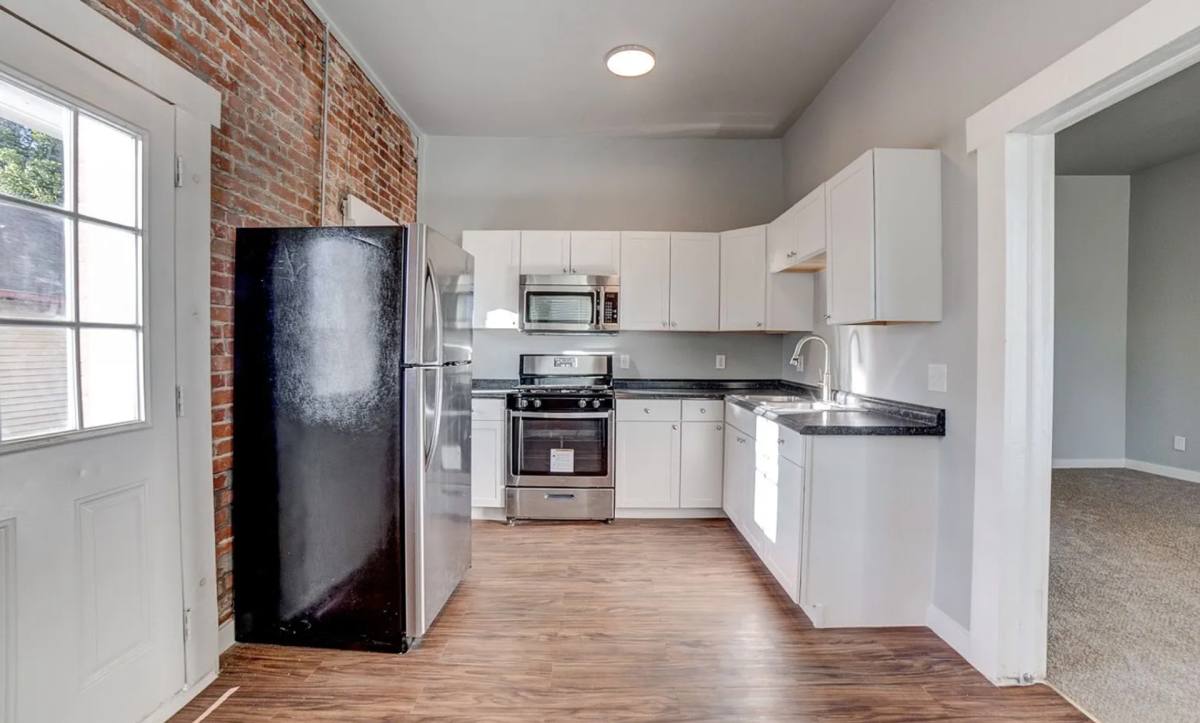 Apartment for rent at 322 S Park St, Sapulpa, OK 74066