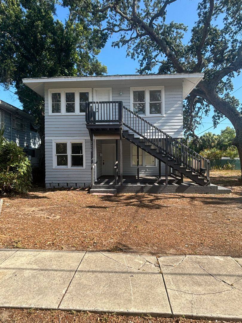 Apartment for rent at 726 35th Ave S, Saint Petersburg, FL 33705
