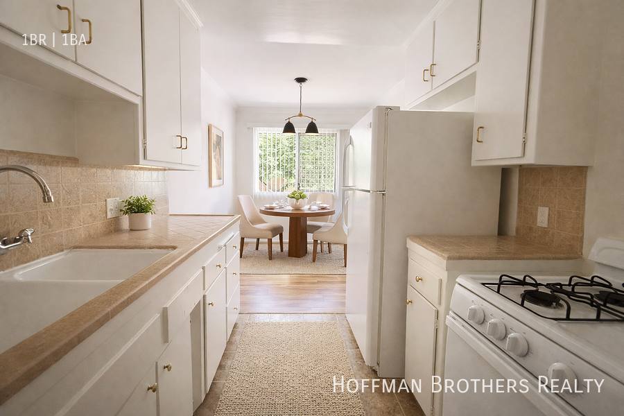 Apartment for rent at 3310 Keystone Ave #2, Los Angeles, CA 90034
