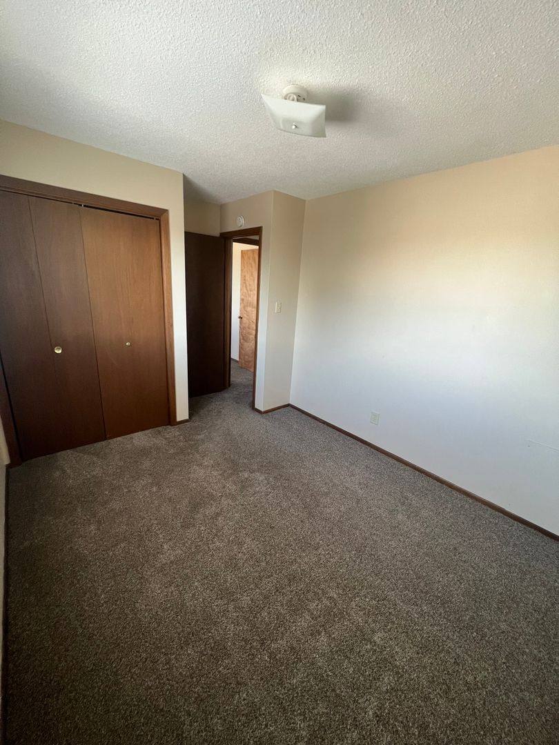Apartment for rent at 810 Coolidge St, Great Bend, KS 67530