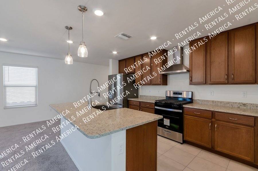 House for rent at 9221 N Peridot Vista Ave, Tucson, AZ 85742