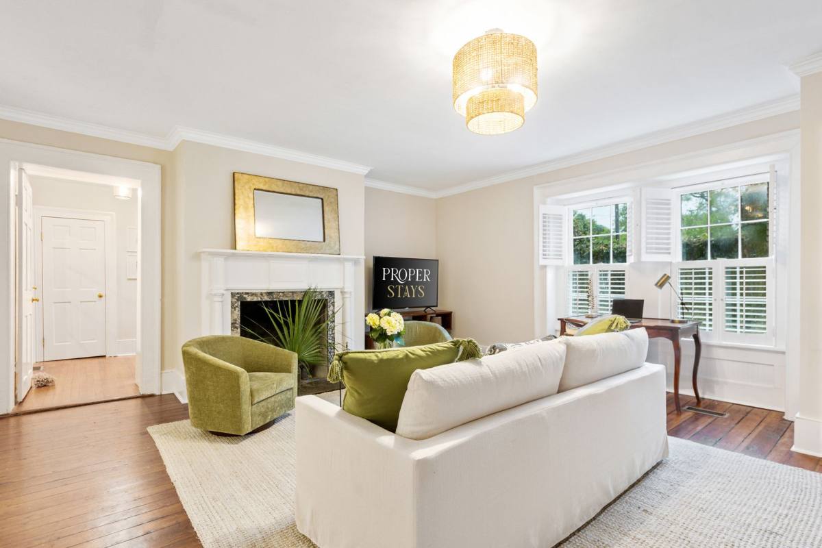 Apartment for rent at 28 Chapel St #2, Charleston, SC 29403