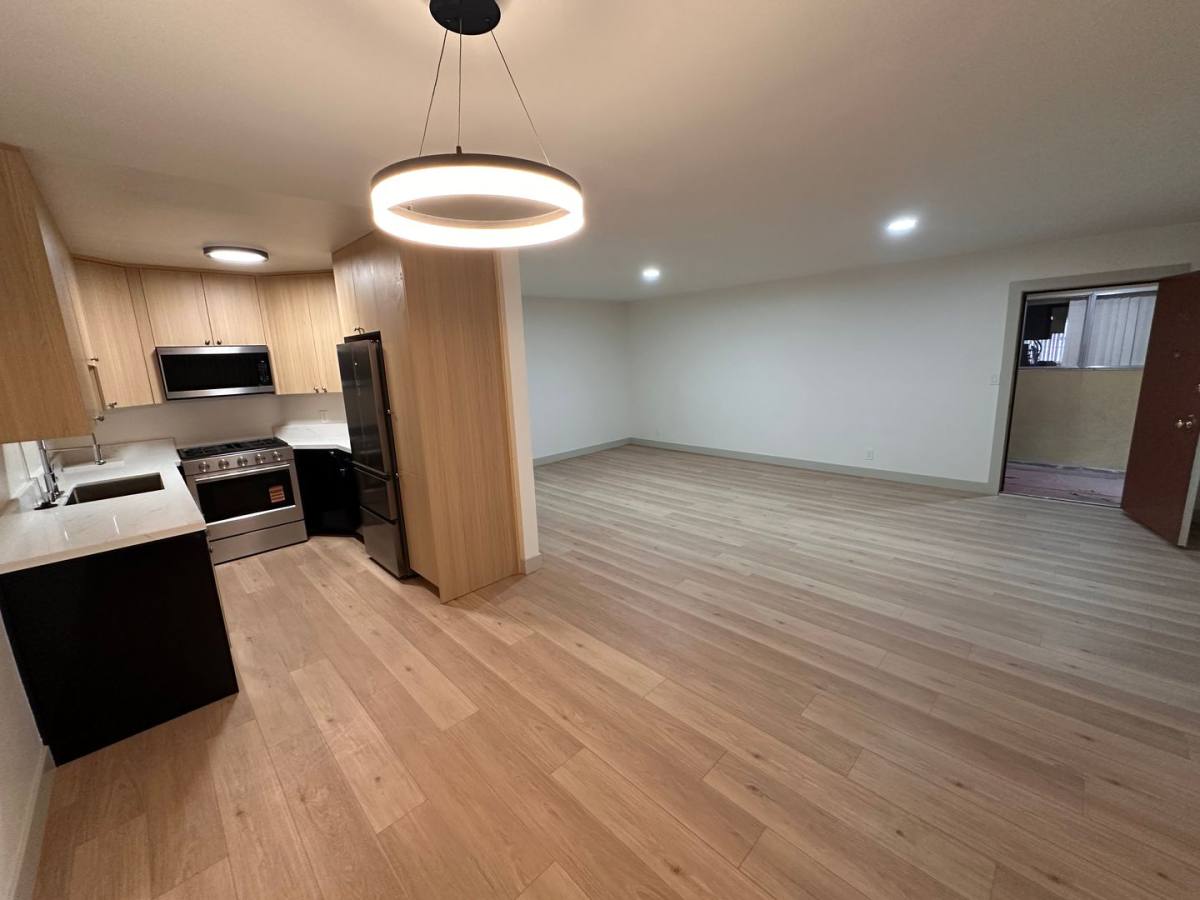 Apartment for rent at 1342 N Fuller Ave, Los Angeles, CA 90046