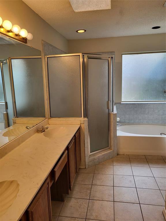 Apartment for rent at 1905 Libby Lane, Grand Prairie, TX 75050