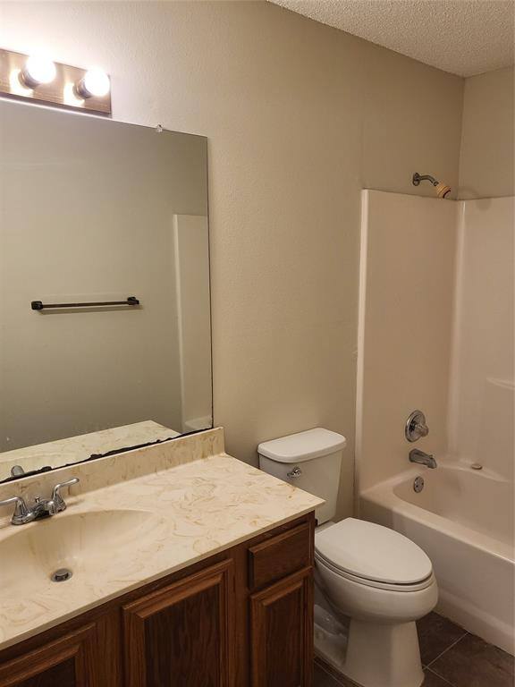 Apartment for rent at 1905 Libby Lane, Grand Prairie, TX 75050