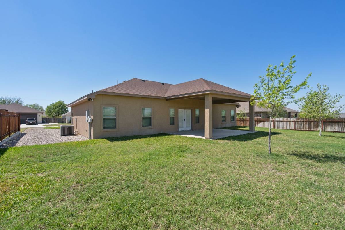 House for rent at 120 Red Cloud Trail, Del Rio, TX 78840