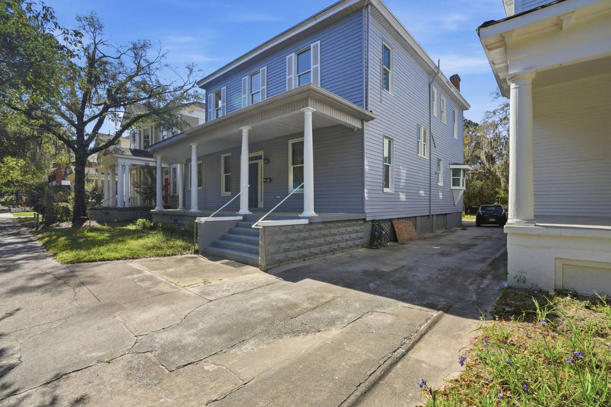 House for rent at 809 E Henry St, Savannah, GA 31401