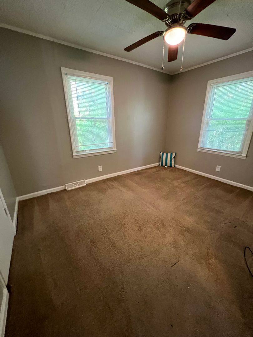 House for rent at 1007 S Church St, Gastonia, NC 28054