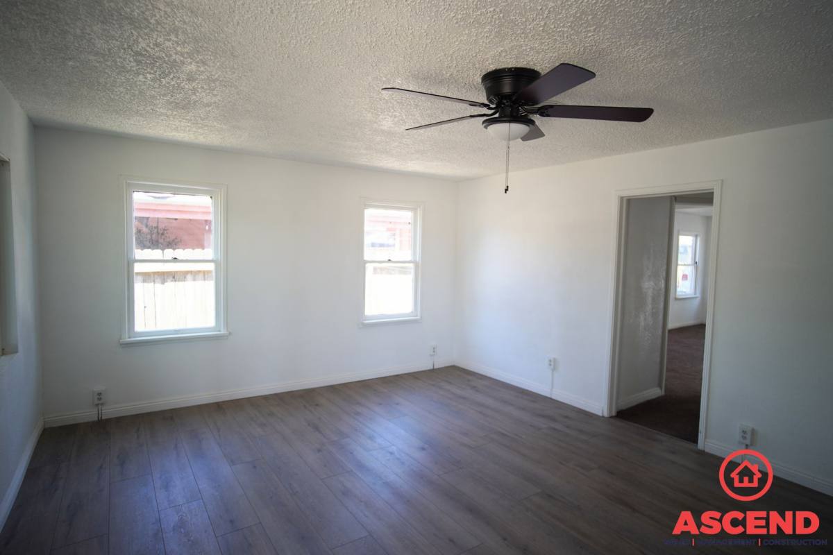 Apartment for rent at 214 E Belle Ave, Bakersfield, CA 93308