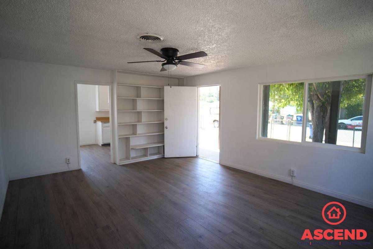 Apartment for rent at 214 E Belle Ave, Bakersfield, CA 93308