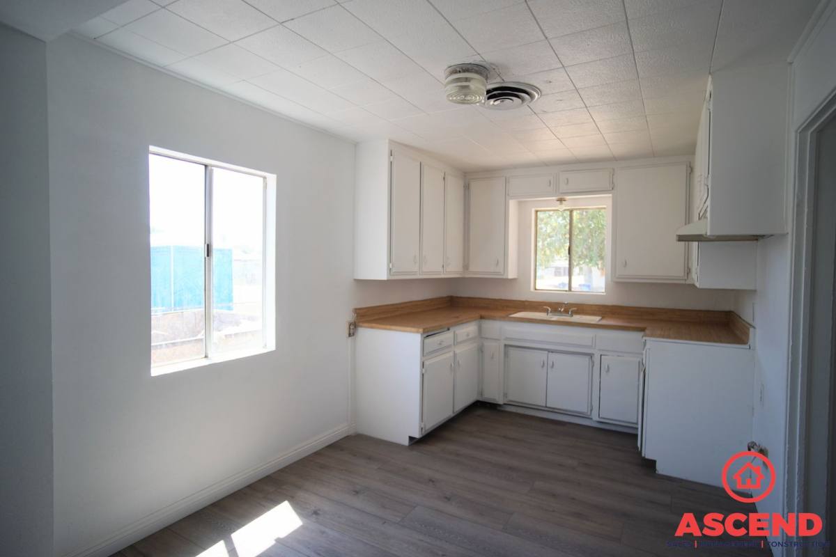 Apartment for rent at 214 E Belle Ave, Bakersfield, CA 93308
