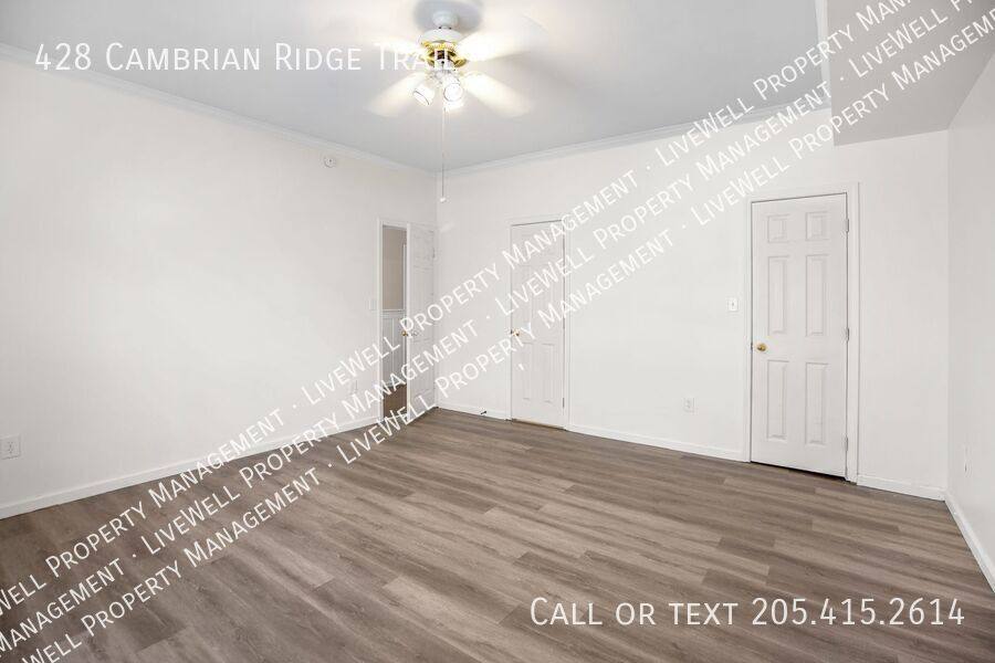 Townhouse for rent at 428 Cambrian Ridge Trail, Pelham, AL 35124